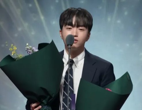 Keria:Guma很出色,感觉明年我们会多次在高处相遇