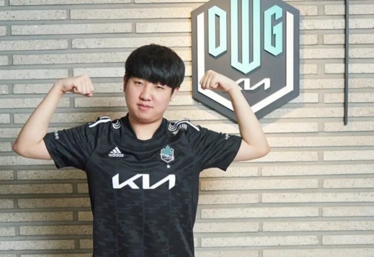 Khan:希望俱乐部让选手多读书,不能让观众看采访觉得憋屈